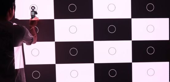 投影仪对比度真相揭秘：FOFO对比度与帧内对比度的差距