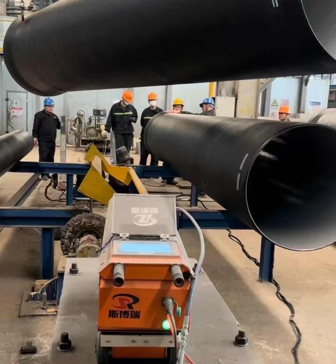 管道高效喷涂机器人助力行业升级 设备均匀度优势显著