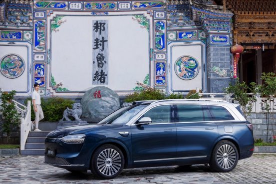 工业级固态硬盘如何实现高性能与高可靠？解析Trim指令与国产化存储方案