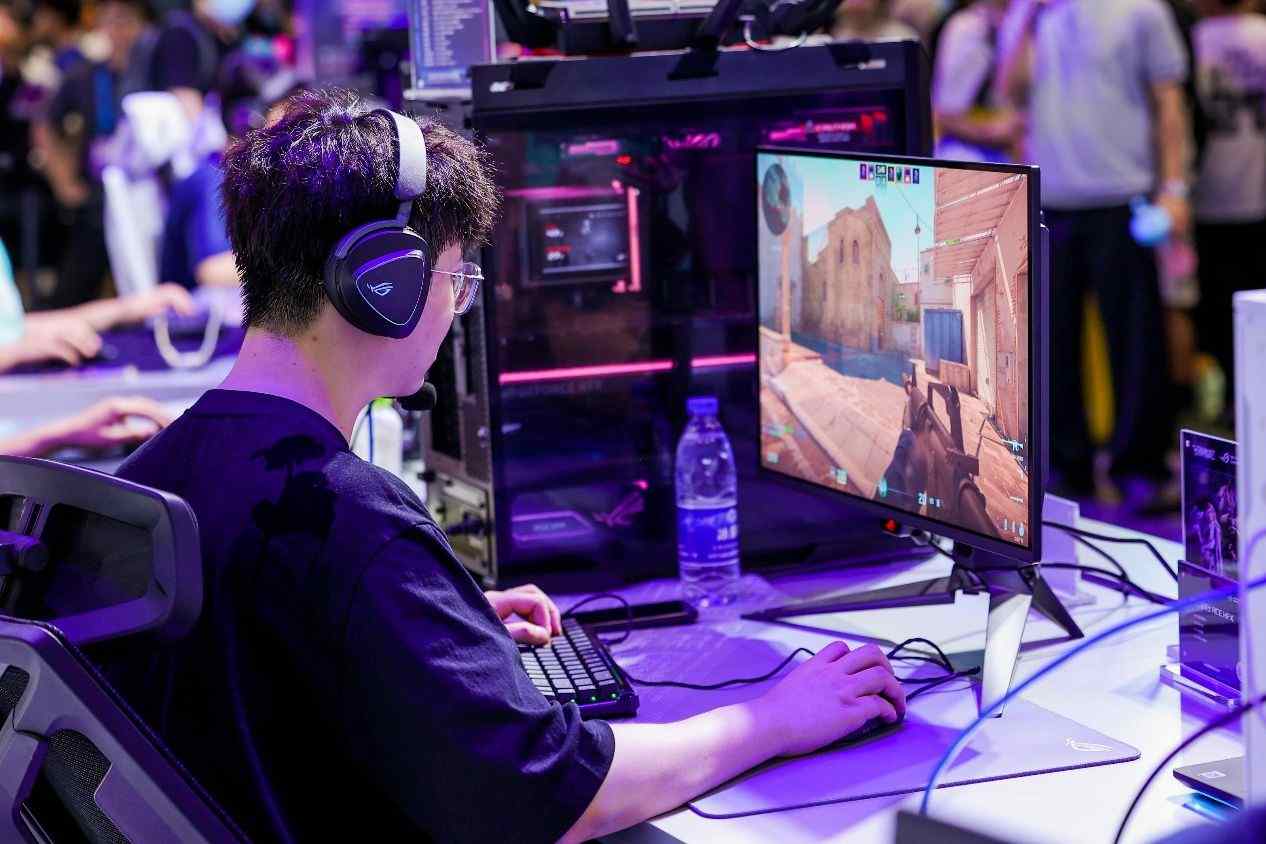 ROG玩+乐园亮相BW2025，重磅新品与二次元IP联动引爆狂欢