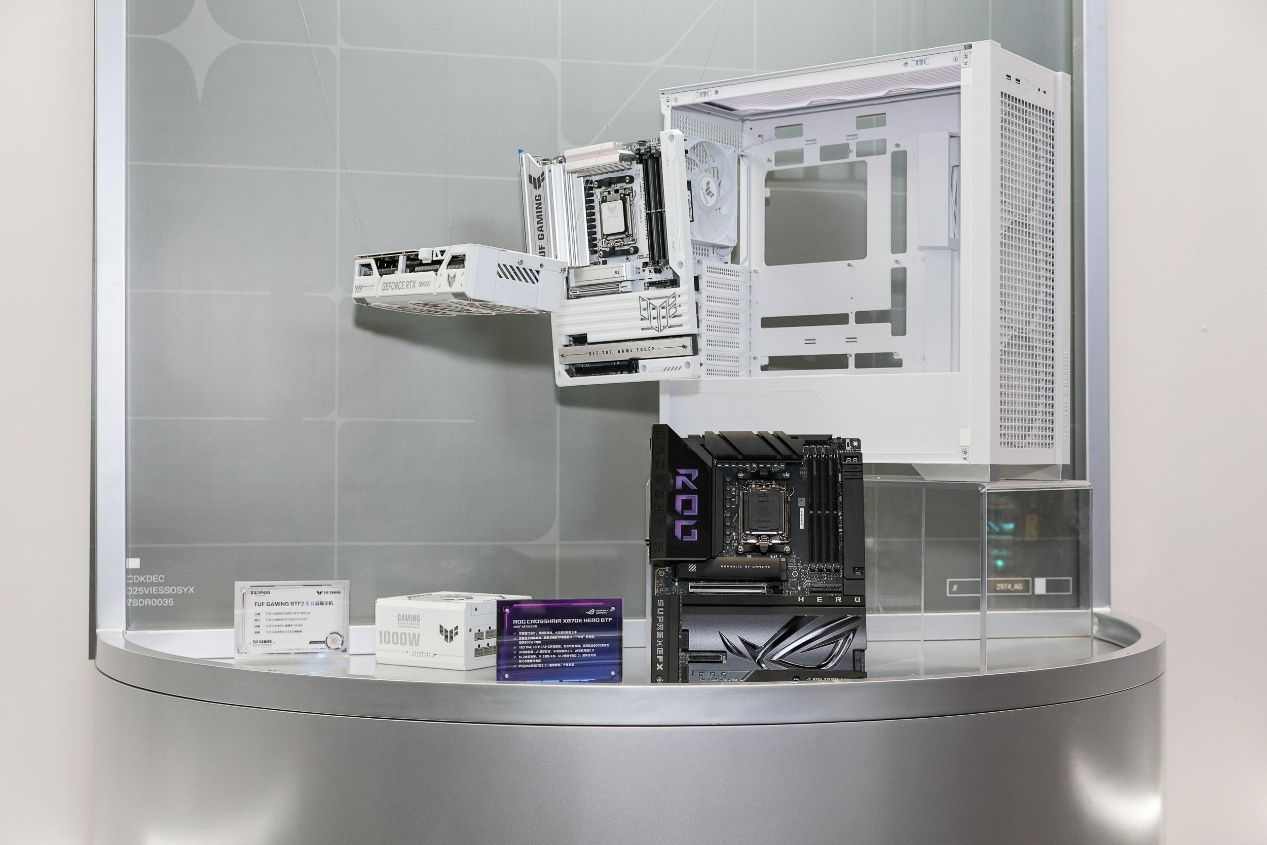 ROG玩+乐园亮相BW2025，重磅新品与二次元IP联动引爆狂欢