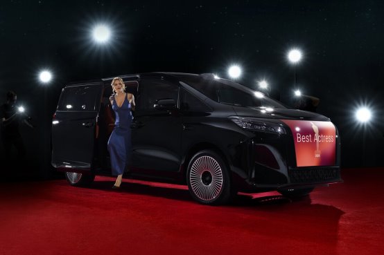 全球首款EAI-MPV发布，颠覆传统豪华出行体验