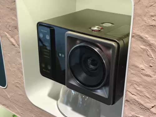 三色激光投影技术革新，Vidda C5无界斩获CES荣誉奖