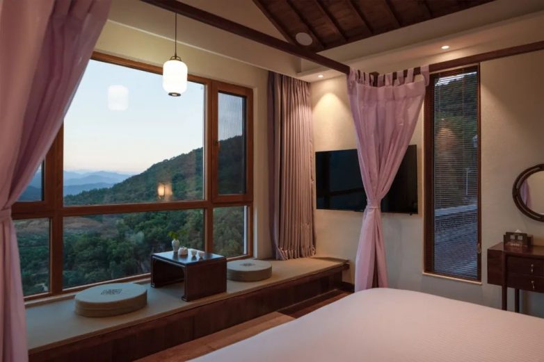 凿一孔，通万物