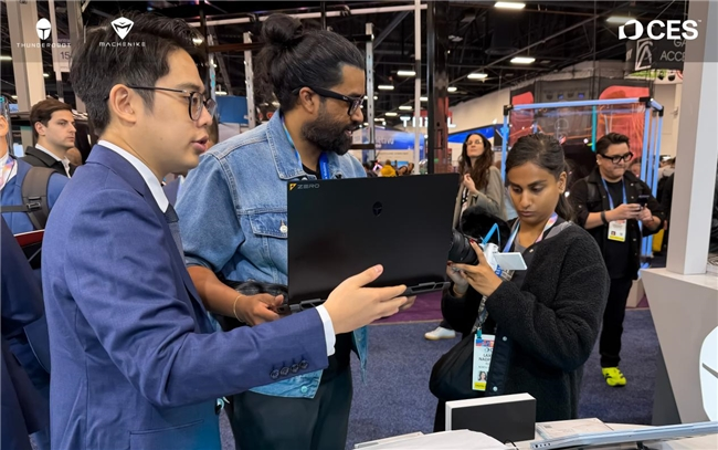 轻薄游戏本新标杆，满血性能与便携性如何兼得？