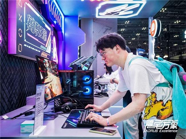 BW2025技嘉AORUS战力全开，次元突破！硬核电竞引爆文化狂潮