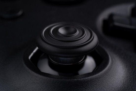 经典重燃：八位堂正式推出64蓝牙手柄