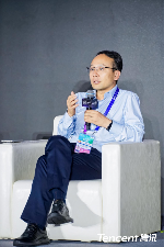 WAIC 2025腾讯“智能涌现”论坛圆桌讨论：好用的AI如何助力产业与生活