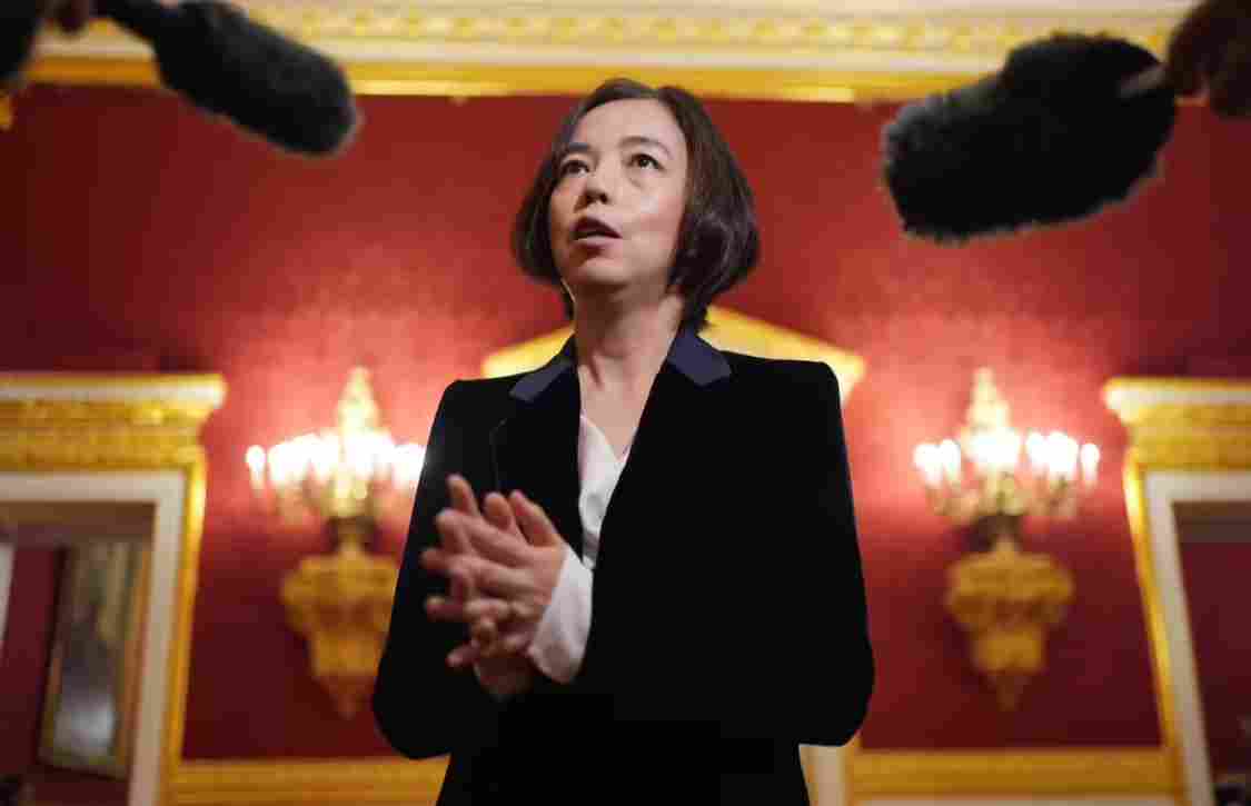 “AI 教母”李飞飞抨击 AI 宣传两极